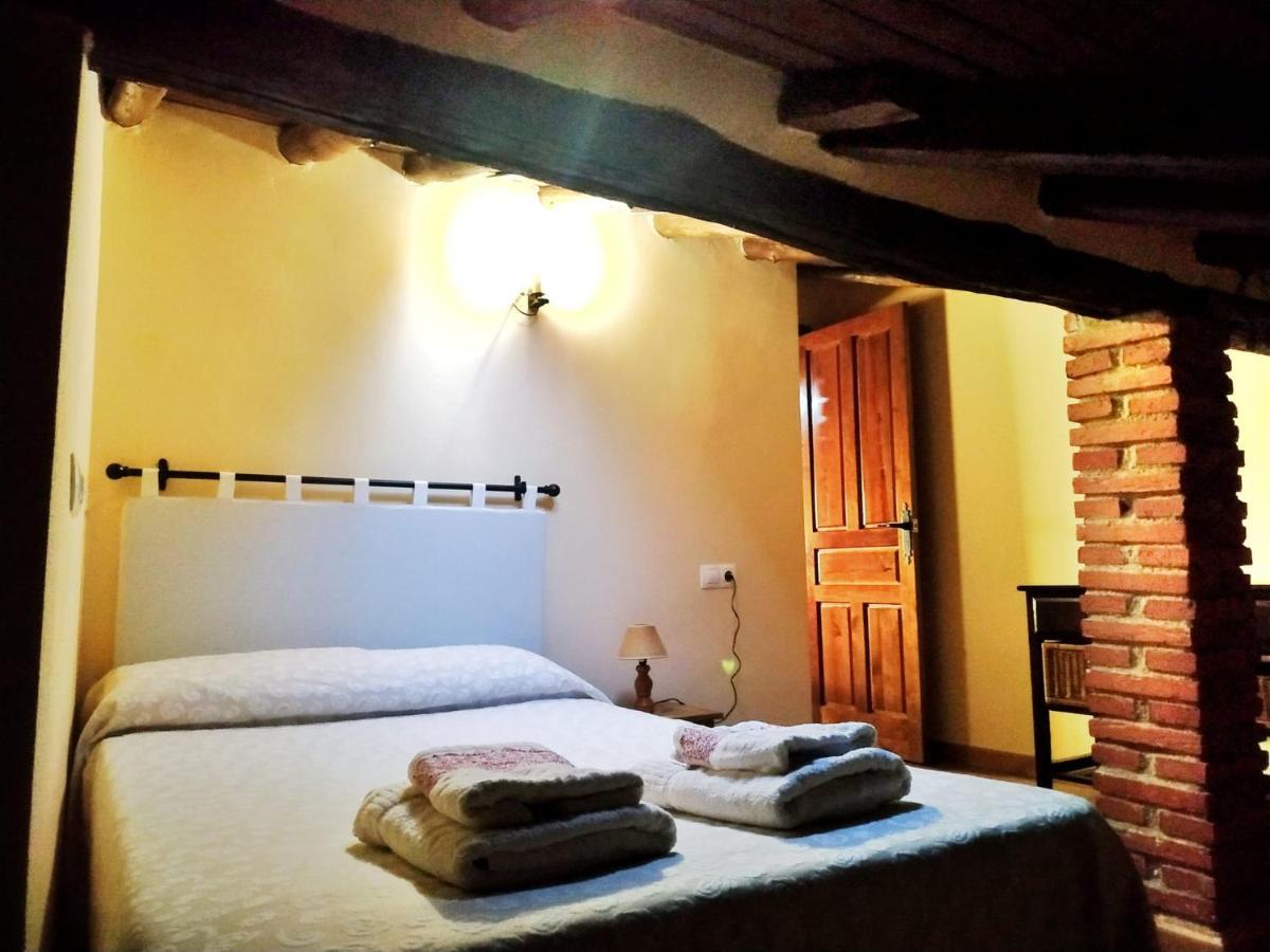 Casa Rural La Villa Миранда дел Кастаняр Екстериор снимка